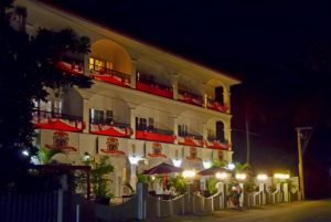 Little Italy Restaurant Tonga Accommodation